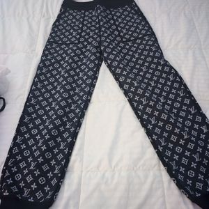 Loui Vuitton